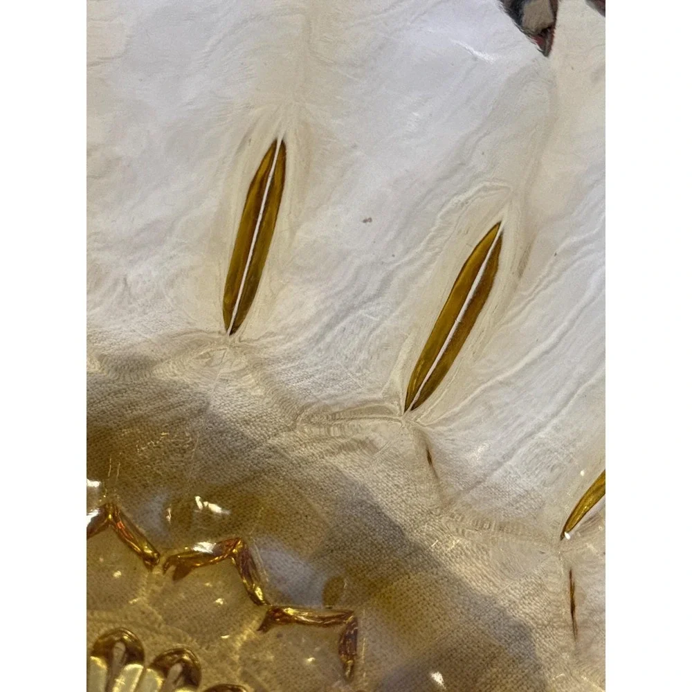 The Unbranded Brand vintage amber